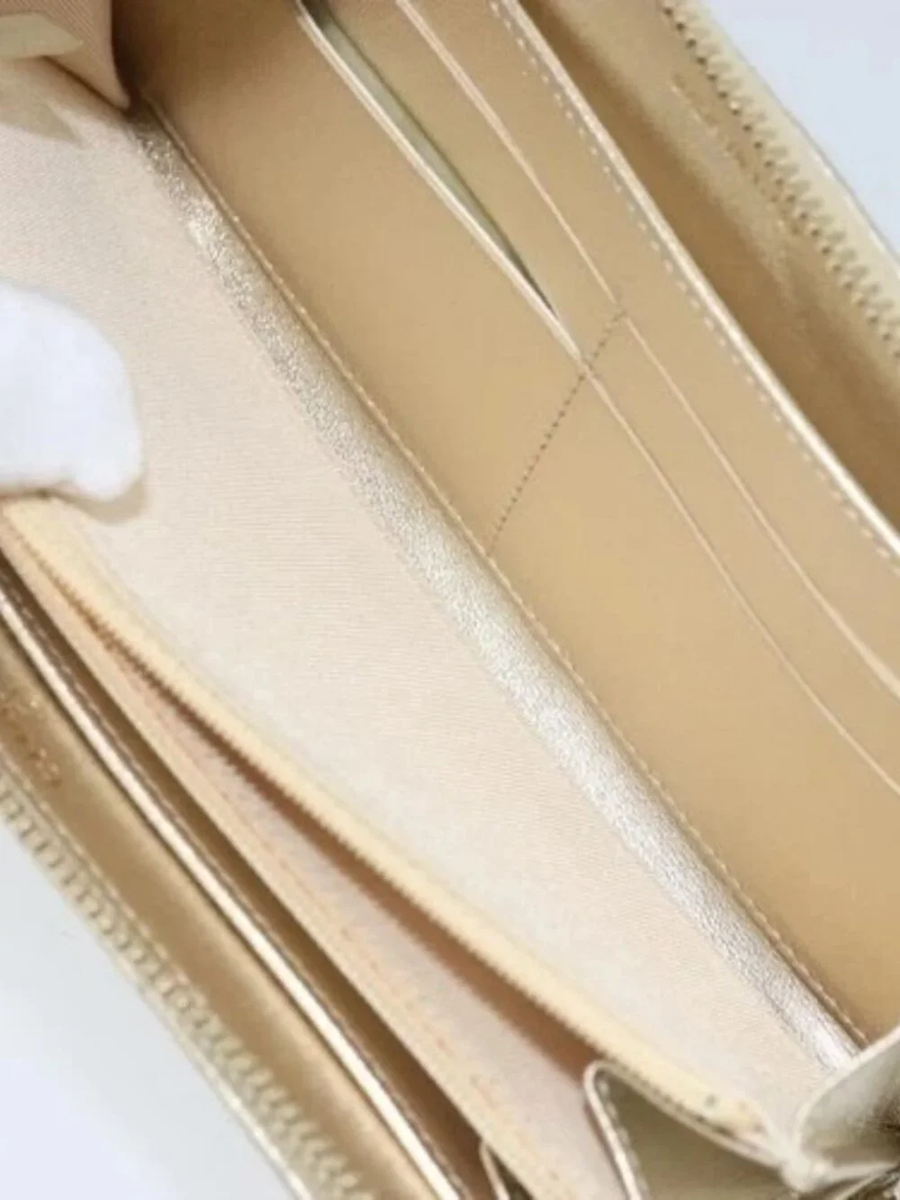 CHANEL Matelasse Long Wallet Lamb Skin Gold Tone CC Auth LNZ571V